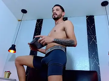 Stripchat Private Sex Chat of Erick_Wall