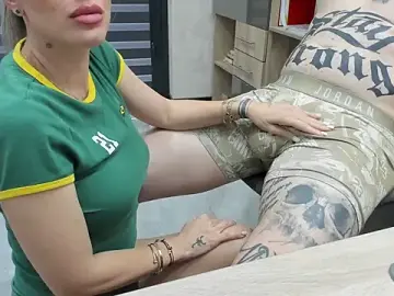 Stripchat Free Porn Cam of cash_rules77