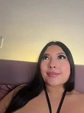 Stripchat Live Sex Cam of Sol_angel_
