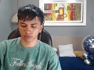 Stripchat Free Live Porn of markbowie