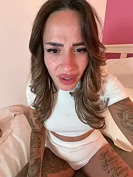 Stripchat Live Sex Cam of -Alisa
