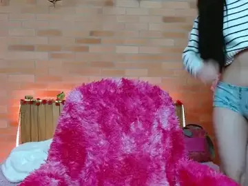 Stripchat Live Sex Cam of adriscute