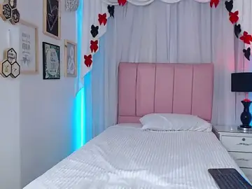 Stripchat Free Porn Cam of Ivyy_Crystal