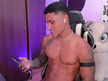 Stripchat Live Porn of Alessandro_Vanni