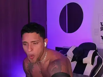 Stripchat Best live sex cam show of Alessandro_Vanni
