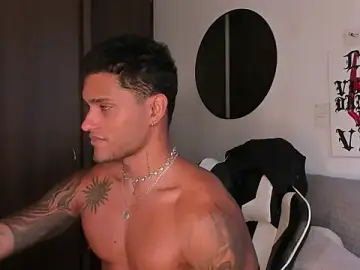 Stripchat Adult Webcam of Alessandro_Vanni