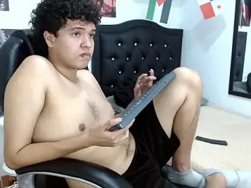 Stripchat Sex Chat of ethan_cortes