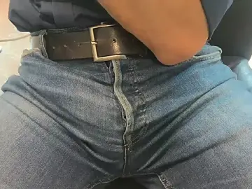 Stripchat Best live sex cam show of alessandroman2114