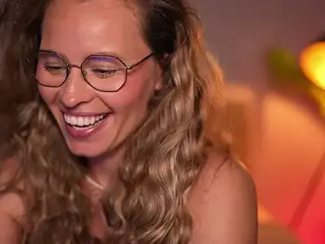 Stripchat Live Porn of BrandyWhite