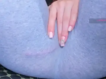 Stripchat Watch Live Sex Cams of Cameltoe_squirt_inPants
