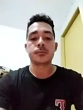 Stripchat Live Sex of Logan_man1