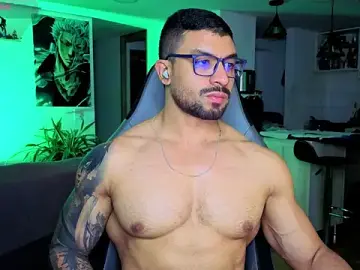 Stripchat Live Porn of Michael_Diamond