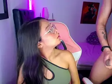 Stripchat Adult Video Chat of jessi_and_boy