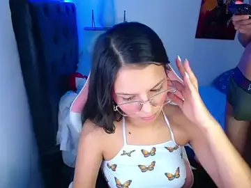 Stripchat Sex Cam of jessi_and_boy