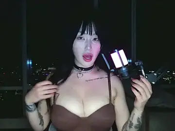 Stripchat Live Sex Cam of obeycarrienoona
