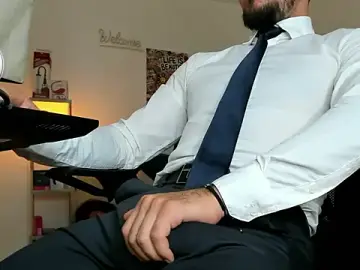 Stripchat Free Porn Cam of marioslim