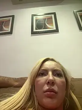 Stripchat Free Live Porn of Juuhschmitt