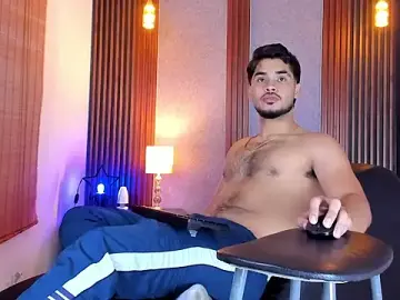 Stripchat Live Porn of luciano_vitale