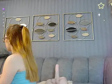 Stripchat Adult Webcam of issys_lam