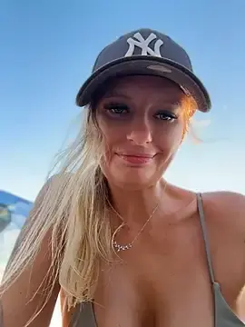 Stripchat Sex Cam of Betsy