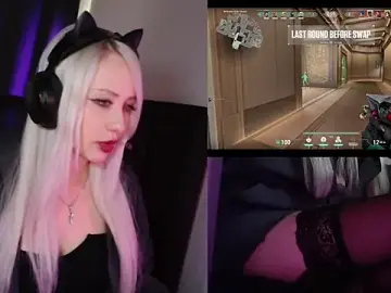 Stripchat Live Porn of roxxyrowe