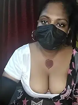 Stripchat Sex Chat of Tamil_Kanmani