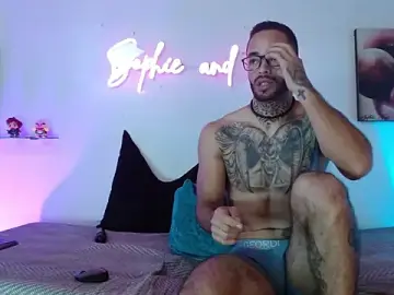 Stripchat Sex Cam of SophieFoxx17