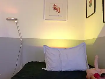 Stripchat Sex Chat of cutepetitee
