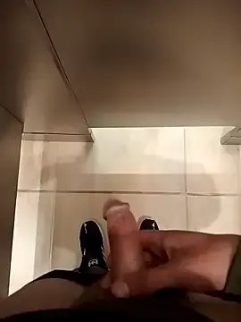 Stripchat Sex Cam of Damiianm