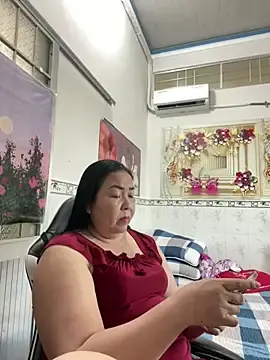 Stripchat Nude Webcam of Alinat_