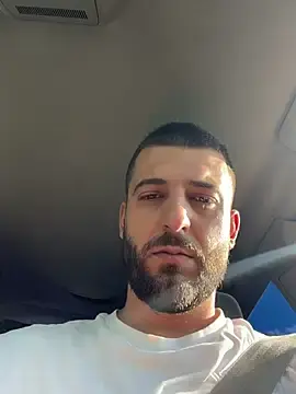 Stripchat Live Sex of Pablo_Hornyguy95