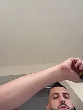 Stripchat Live Porn of Pablo_Hornyguy95