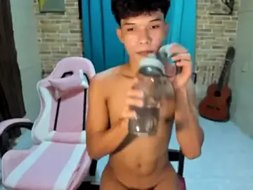 Stripchat Adult Webcams of YURI_KUN