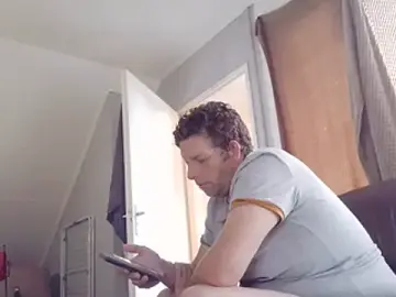 Stripchat Best Webcam of Gigolobigcock24cm