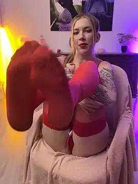 Stripchat Sex Cam of Cute-Alice