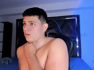 Stripchat Free Porn Cam of JamesCr_
