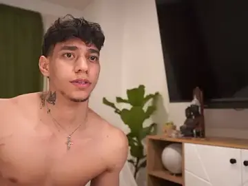 Stripchat Sex Cam of Josep_Davies