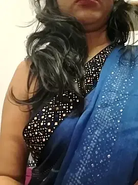 Stripchat Sex Cam of Taara1