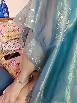 Stripchat Sex Chat of kaamuk_shweta
