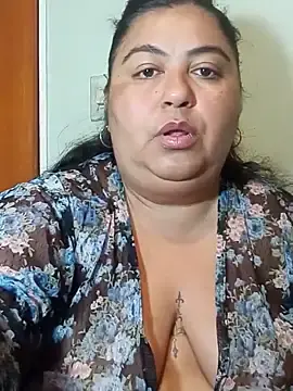 Stripchat Adult Webcam of Curvy-Diva-