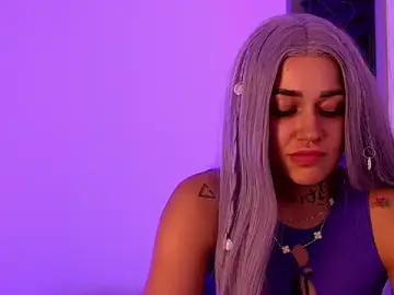 Stripchat Best live sex cam show of KyraDesire