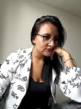 Stripchat Live Porn of CAROLINA--04