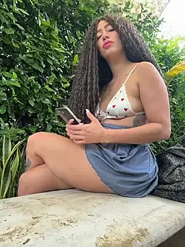 Stripchat Nude Webcam of roxyrougee