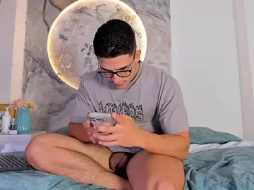Stripchat Free Porn Cam of JeffDaltton