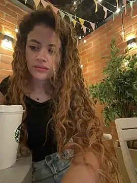 Stripchat Best Webcam of alana15