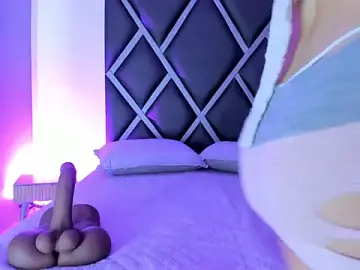Stripchat Free Live Porn of Jenifer_Gomez