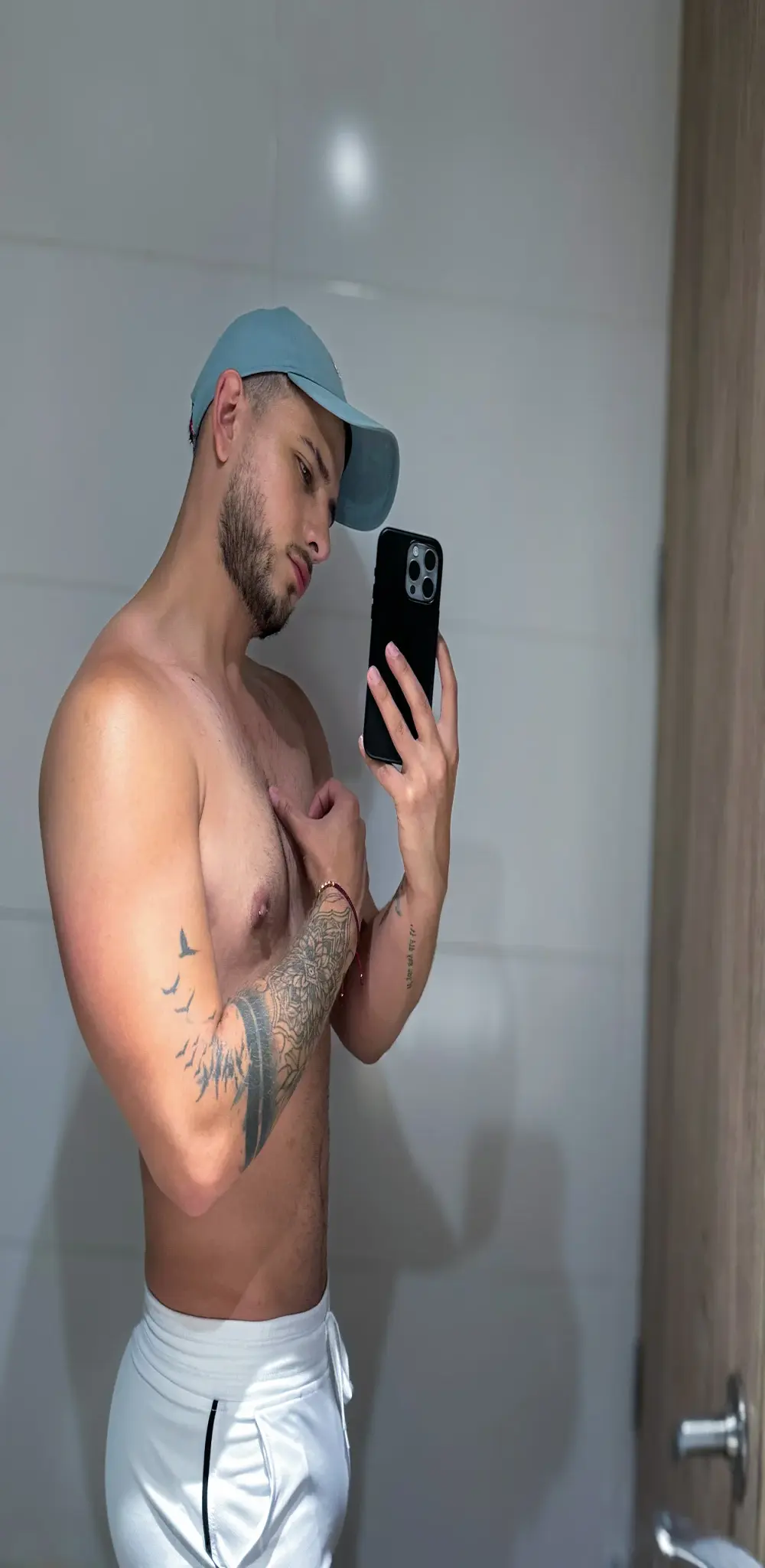 Horny_guys25