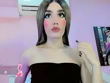 Stripchat Free Porn Cam of MIRANDA_DOLLS