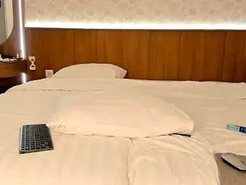 Stripchat Free Live Porn of sakura_ice
