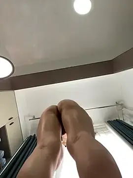 Stripchat Live Sex Cam of Caicai-a